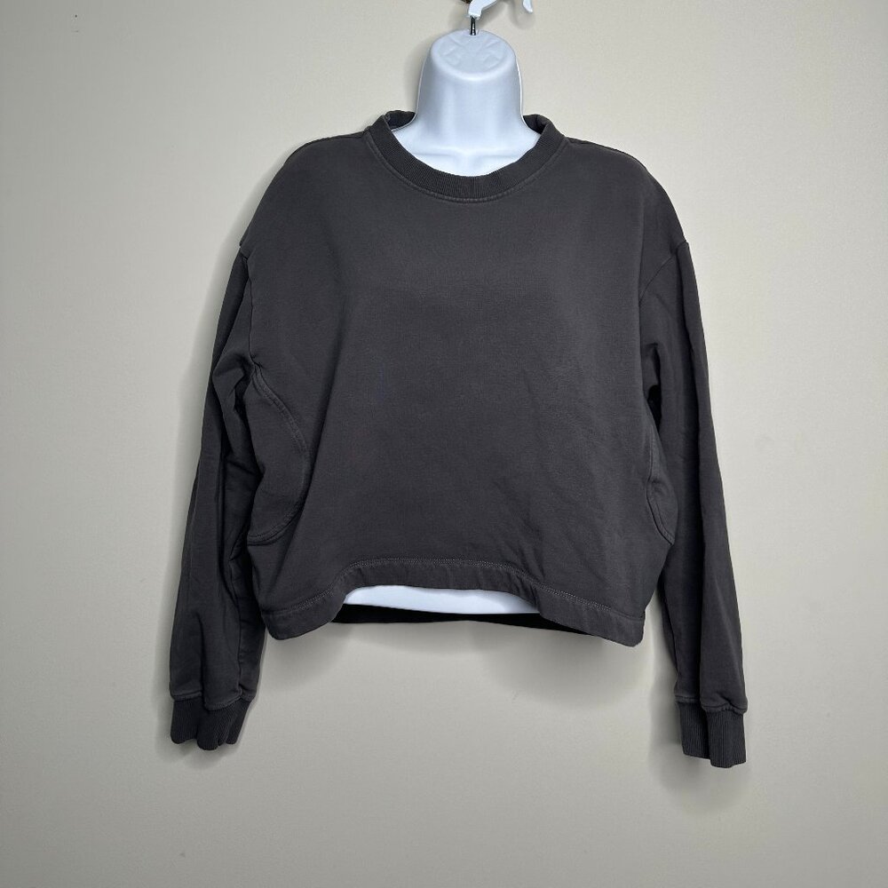 Lolë Grey Cropped Long Sleeve Crewneck Sweatshirt Women's Large